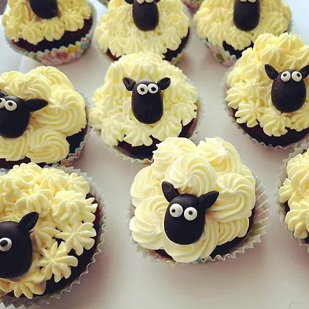 Oda ve Kahvaltı Sousedi Pavlov