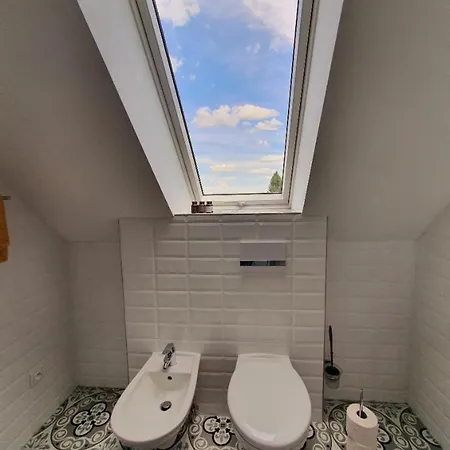 Sousedi Oda ve Kahvaltı Pavlov