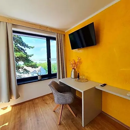 Sousedi Bed & Breakfast 4*