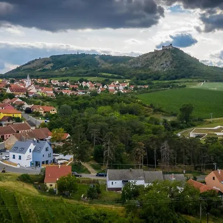 Sousedi Oda ve Kahvaltı