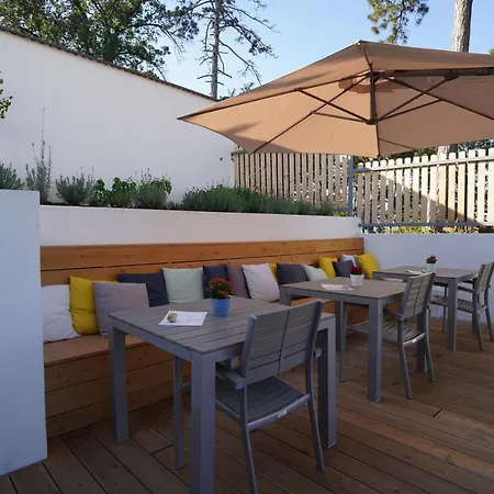 Sousedi Oda ve Kahvaltı 4*