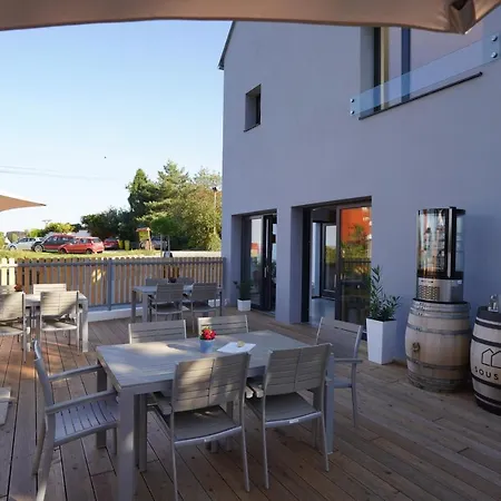 Sousedi Bed & Breakfast