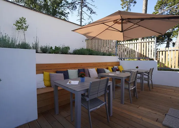 Sousedi Bed & Breakfast 4*